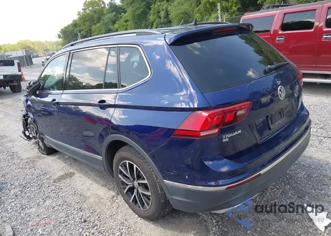 2021 Volkswagen Tiguan 2.0T Se/2.0T Se R-Line Black/2.0T Sel z USA, uszkodzony, nr VIN 3VV2B7AX8MM056411